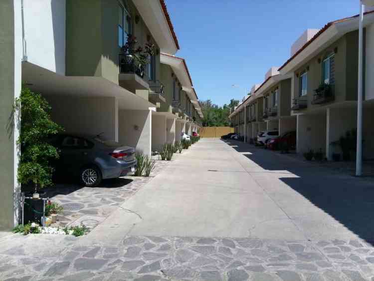 casa en venta francisco i madero santa anita san pedro tlaquepaque jalisco pX2xFht